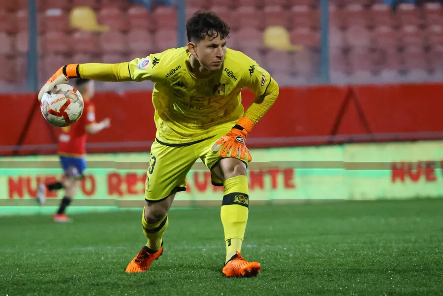 Martín Ballesteros vuelve a Colo Colo desde Unión Española. Imagen: Marcelo Hernandez/Photosport