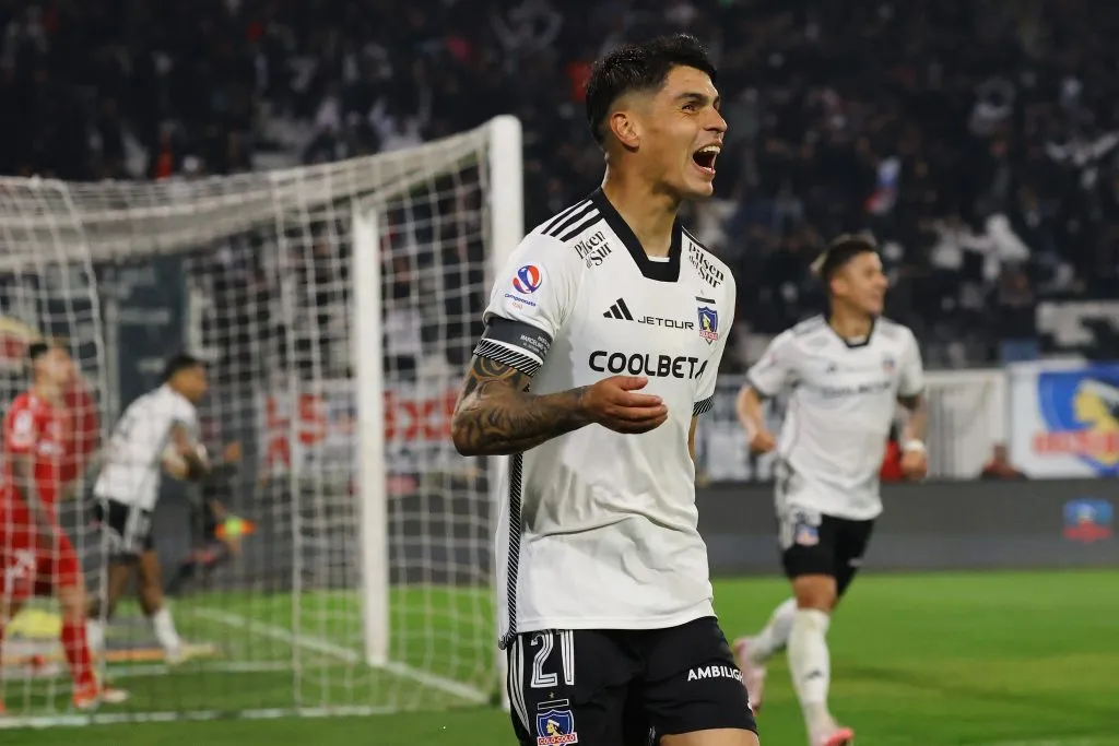 Erick Wiemberg aún debe negociar su continuidad en Colo Colo | Foto: Photosport