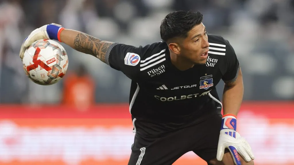 Brayan Cortés podría partir de Colo Colo