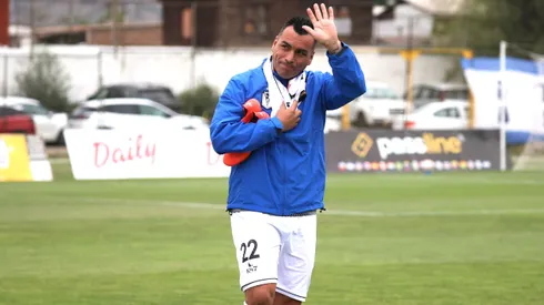 Esteban Paredes no seguirá jugando profesionalmente.