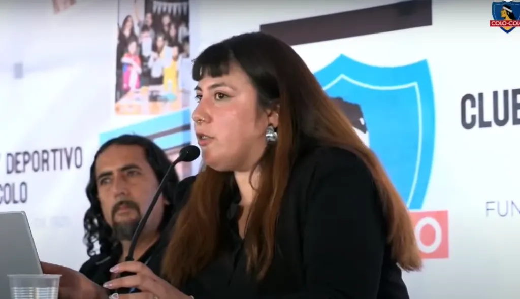 Victoria Aravena es la presidenta interina del CSD Colo Colo.