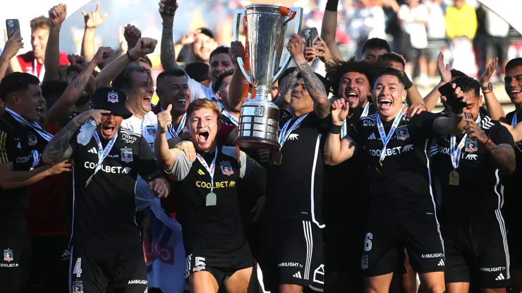 La íntima y desatada celebración del plantel de Colo Colo