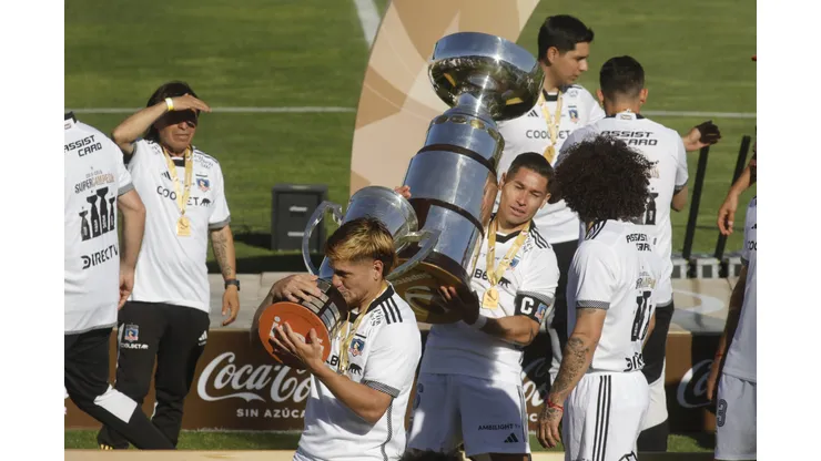 Colo Colo levantó dos títulos en el 2024.