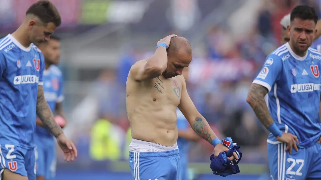 Universidad de Chile sigue apostando al escritorio.