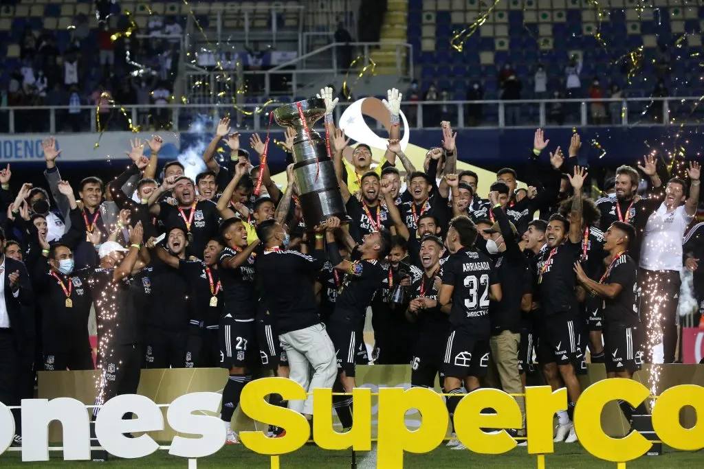 Colo Colo ganó su última Supercopa en 2022 contra la UC | Foto: Photosport
