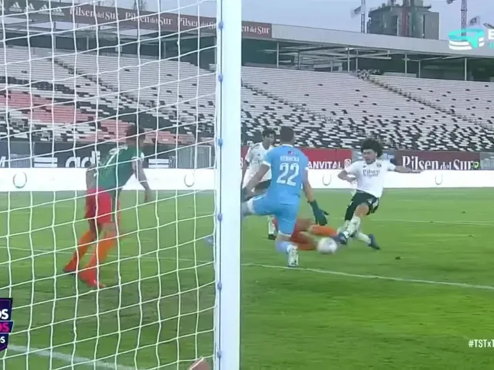 El claro penal contra Falcón no cobrado por Gilabert