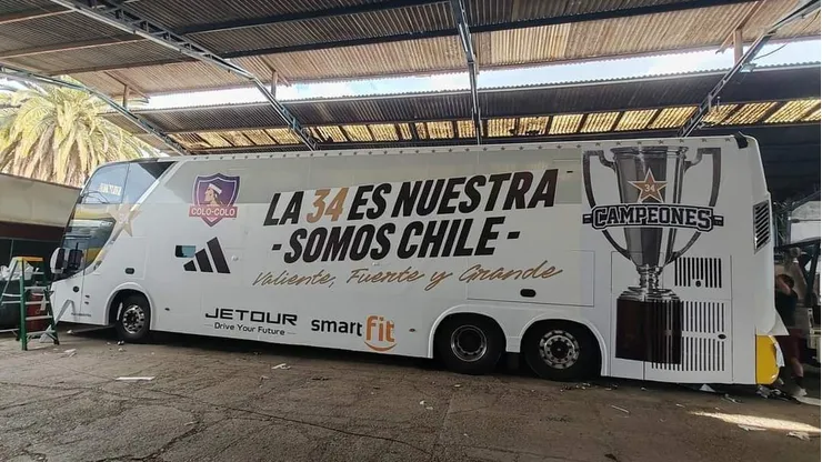 El especial bus que traslada a Colo Colo Campeón