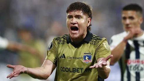 Leonardo Gil da luces de su renovación en Colo Colo.