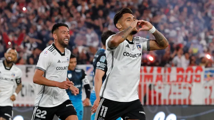 Marcos Bolados festeja su gol en el segundo tiempo en la victoria de Colo Colo por 3-0 ante Deportes Iquique.