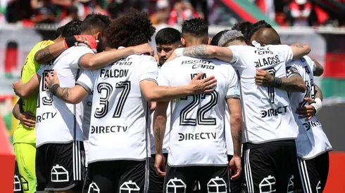 La reunión entre Aníbal Mosa y los jugadores de Colo Colo tras la fiesta del domingo.