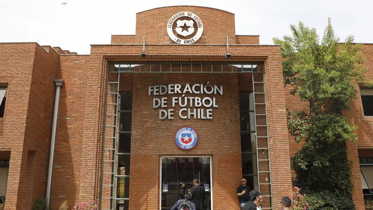 Ministro del tribunal es hincha de la U