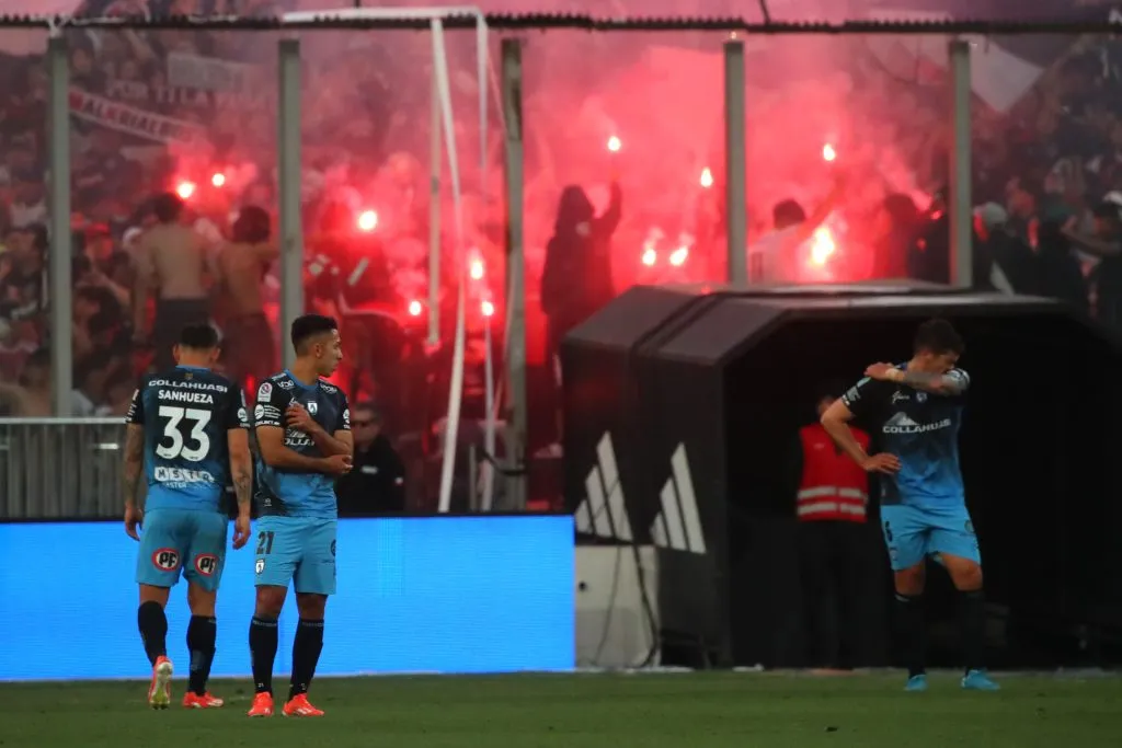 Felipe González denunció en su informe el show pirotécnico que se dio en las tribunas de la Ruca en el pleito ante Deportes Iquique.