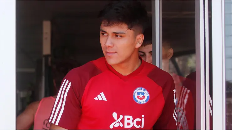 ¿Vuelve a la Roja? El curioso mensaje de Pizarro y la Selección Chilena