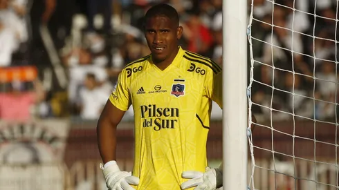 Omar Carabalí fue oficializado en su nuevo club.