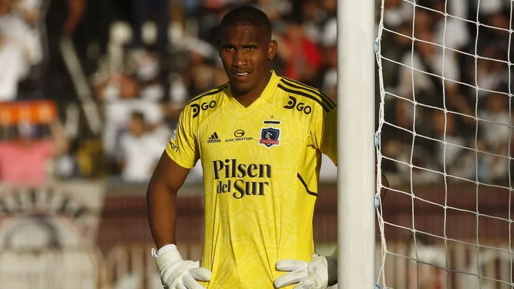 Omar Carabalí fue oficializado en su nuevo club.
