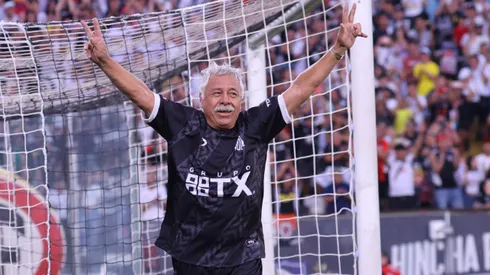 Carlos Caszely se saca el sombrero con el 2024 de Colo Colo