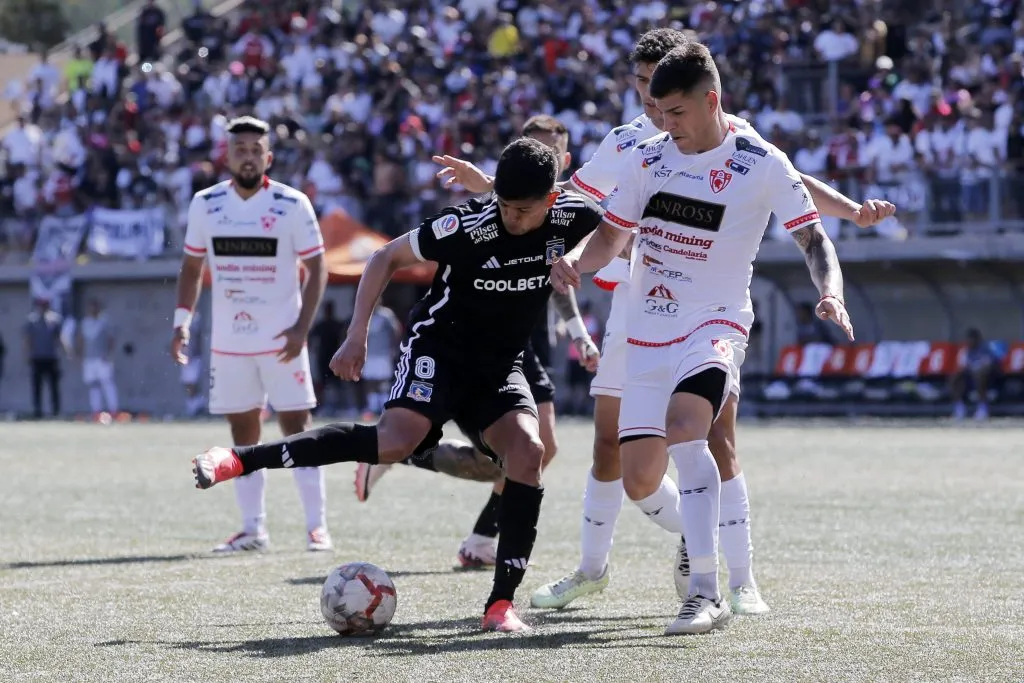Esteban Pavez en el partido de Colo Colo y Copiapó. (Foto: Photosport)