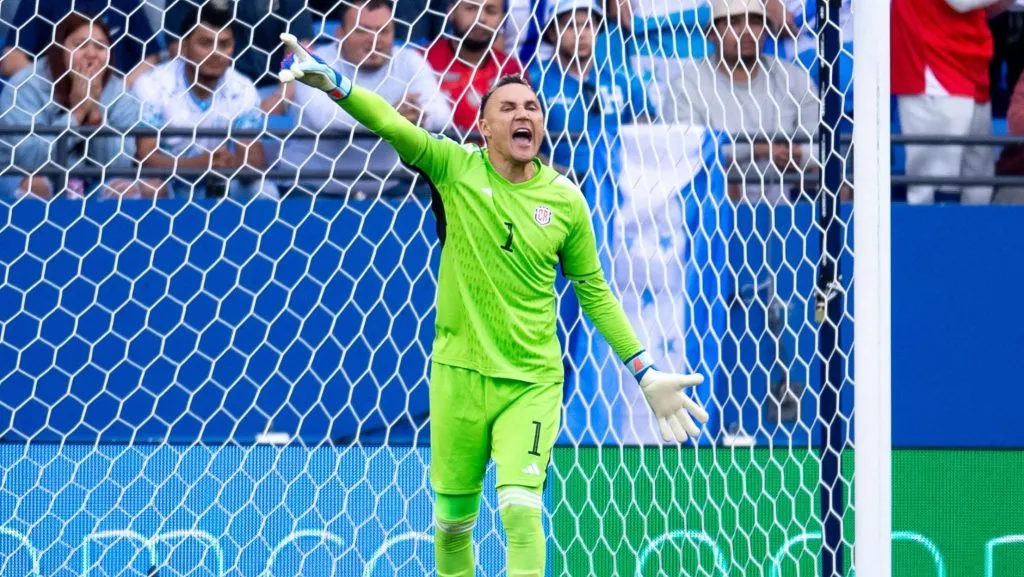 Keylor Navas toma fuerza en Colo Colo. 