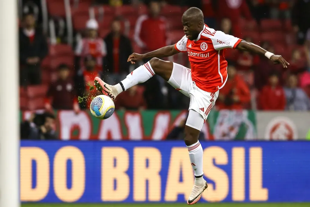 La periodista Carolina Fernández de TNT Sports indicó que el Cacique se habría interesado en Enner Valencia.