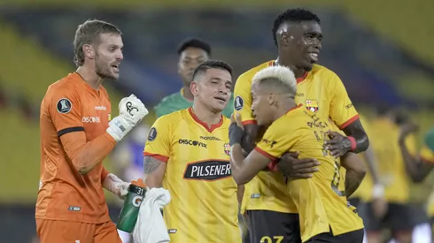 Siguen ofreciendo nombres: Radio ADN revela el futbolista que puede ser refuerzo de Colo Colo.