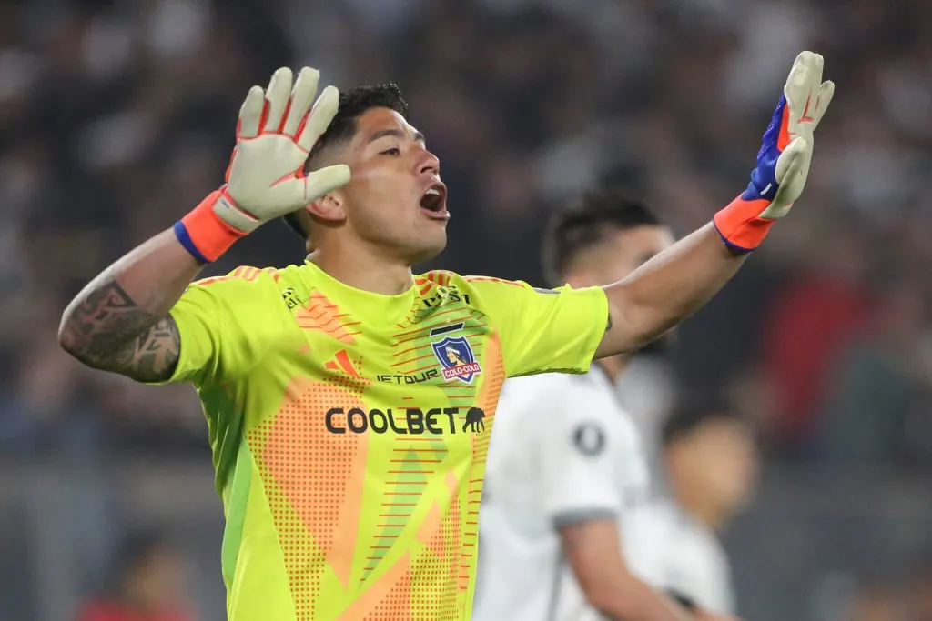 Colo Colo sigue en búsqueda del reemplazante de Brayan Cortés. Imagen: Jonnathan Oyarzun/Photosport