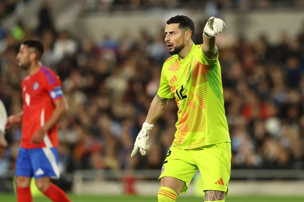 Gabriel Arias se aleja como refuerzo de Colo Colo. Imagen: Alejandro Pagni/Photosport