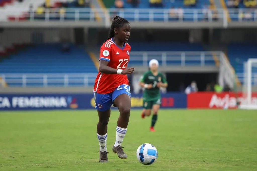 Mary Valencia es la nueva incorporación de Colo Colo Femenino para 2025. Imagen: Instagram Mary Valencia