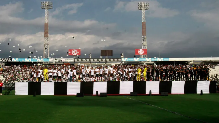 ¿Vuelve la Noche Alba a Colo Colo? Aníbal Mosa entrega detalles