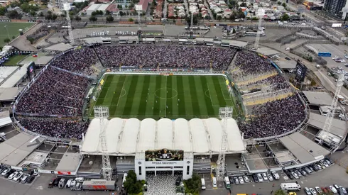 Colo Colo supera a clubes históricos en listado de asistencia de público.