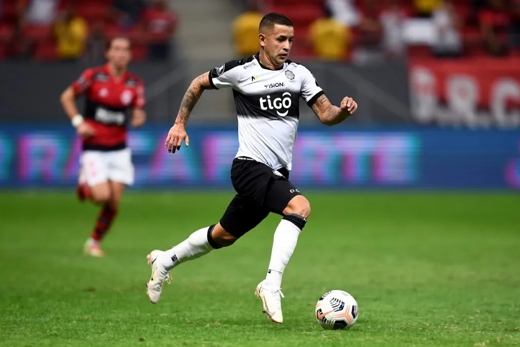 Representante de Derlis González habla del interés de Colo Colo.