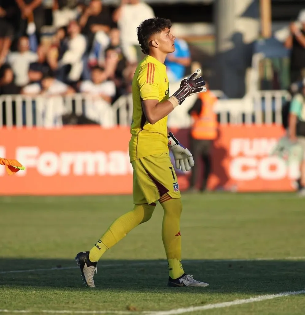 Eduardo Villanueva en la definición del título. (Foto: Photosport)