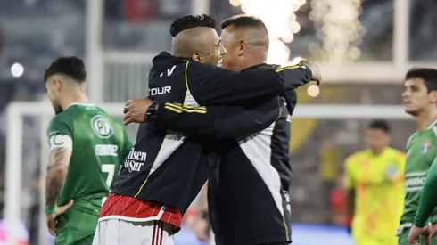 Jorge Almirón se rinde ante Arturo Vidal en Colo Colo.