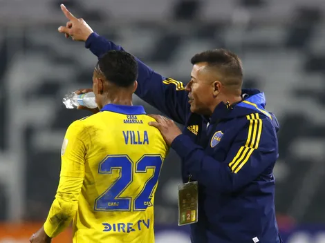 Jorge Almirón le pasa la pelota a Colo Colo por la llegada de Sebastián Villa