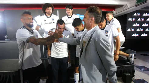 Arturo Vidal aplaude la gestión de Aníbal Mosa en Colo Colo y le deja un mensaje.