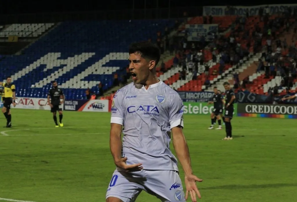 Salomón Rodríguez está a una firma de convertirse en el segundo refuerzo del Cacique en el 2025.