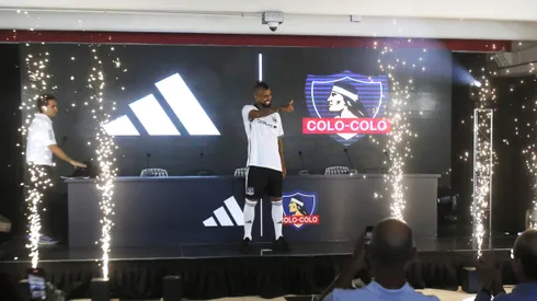 Colo Colo define fecha para la presentación de la nueva camiseta.
