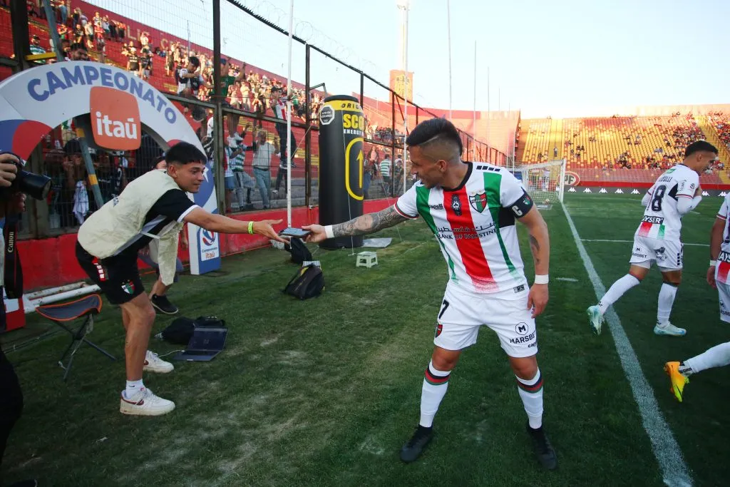 Bryan Carrasco en partido de Palestino vs Unión Española. (Foto: Photosport)