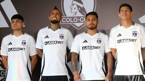 Debut de la camiseta oficial de Colo Colo 2026
