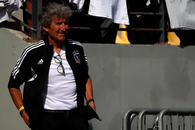 Daniel Morón y un posible nuevo amistoso para Colo Colo. Imagen: Andres Pina/Photosport