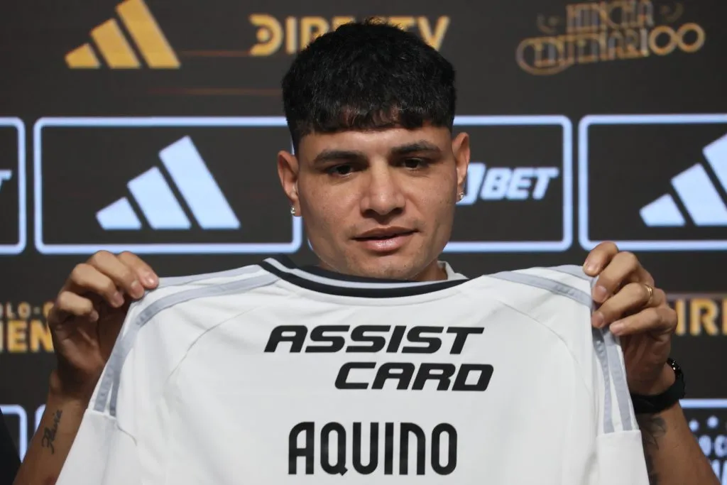 Claudio Aquino fue presentado como el primer refuerzo de Colo Colo para este 2025. 