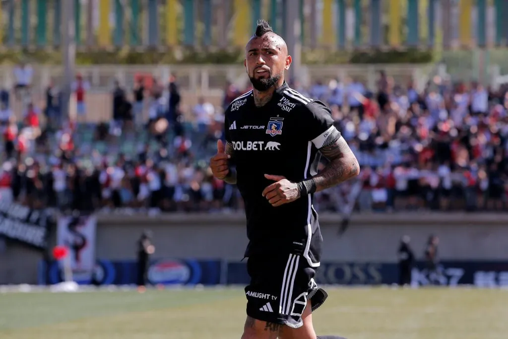 Arturo Vidal retornó a Colo Colo en 2024 tras triunfar en Europa. Imagen: Javier Torres/Photosport