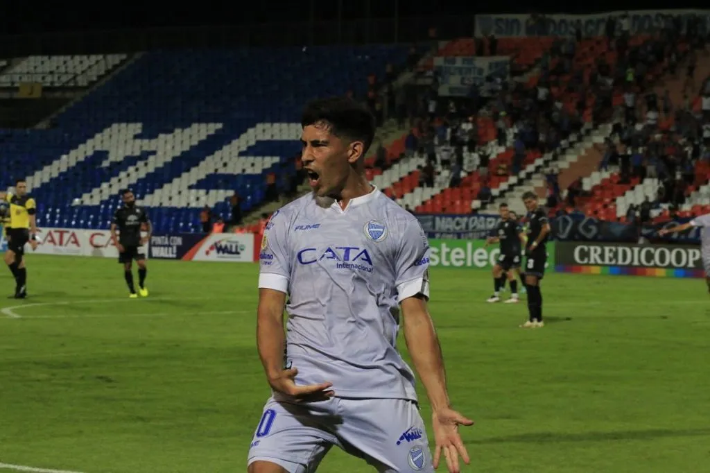 Salomón Rodríguez está a detalles de ser nuevo refuerzo del Cacique para este 2025. 