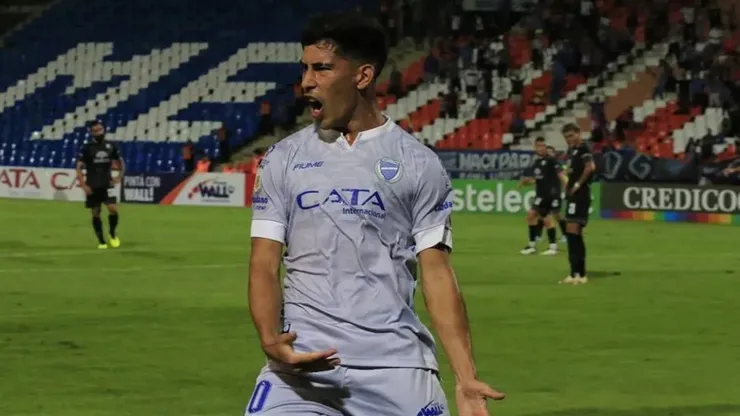 Refuerzo histórico: Salomón Rodríguez ingresa a la historia de Colo Colo.