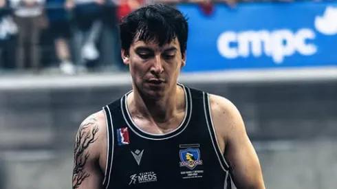 Sebastián Silva con la camiseta de Colo Colo.