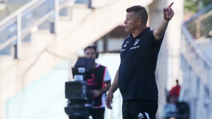 Jorge Almirón sigue buscando refuerzos para Colo Colo