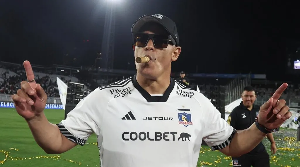 Jorge Almirón tiene contrato hasta diciembre de 2025 en Colo Colo.