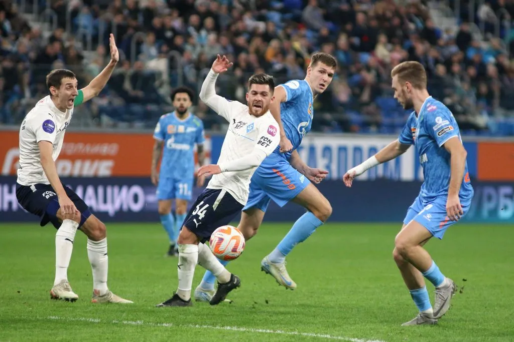 Víctor Felipe Méndez corre con ventaja para convertirse en el cuarto refuerzo del Cacique en este mercado de pases.