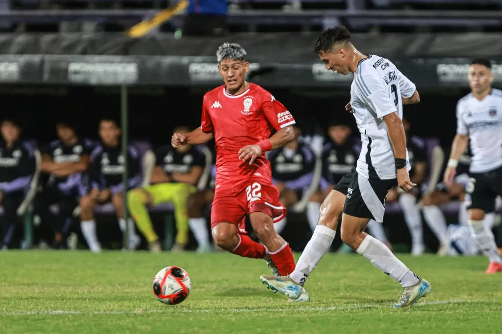 Jonathan Villagra fue titular en la pretemporada de Colo Colo