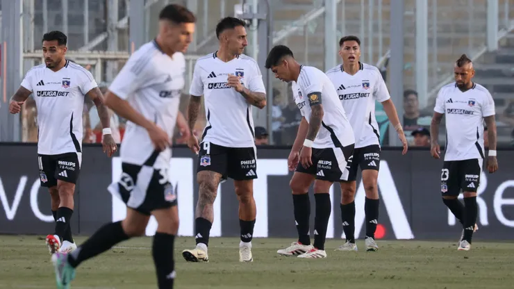 Colo Colo cayó 3-0 contra Racing.
