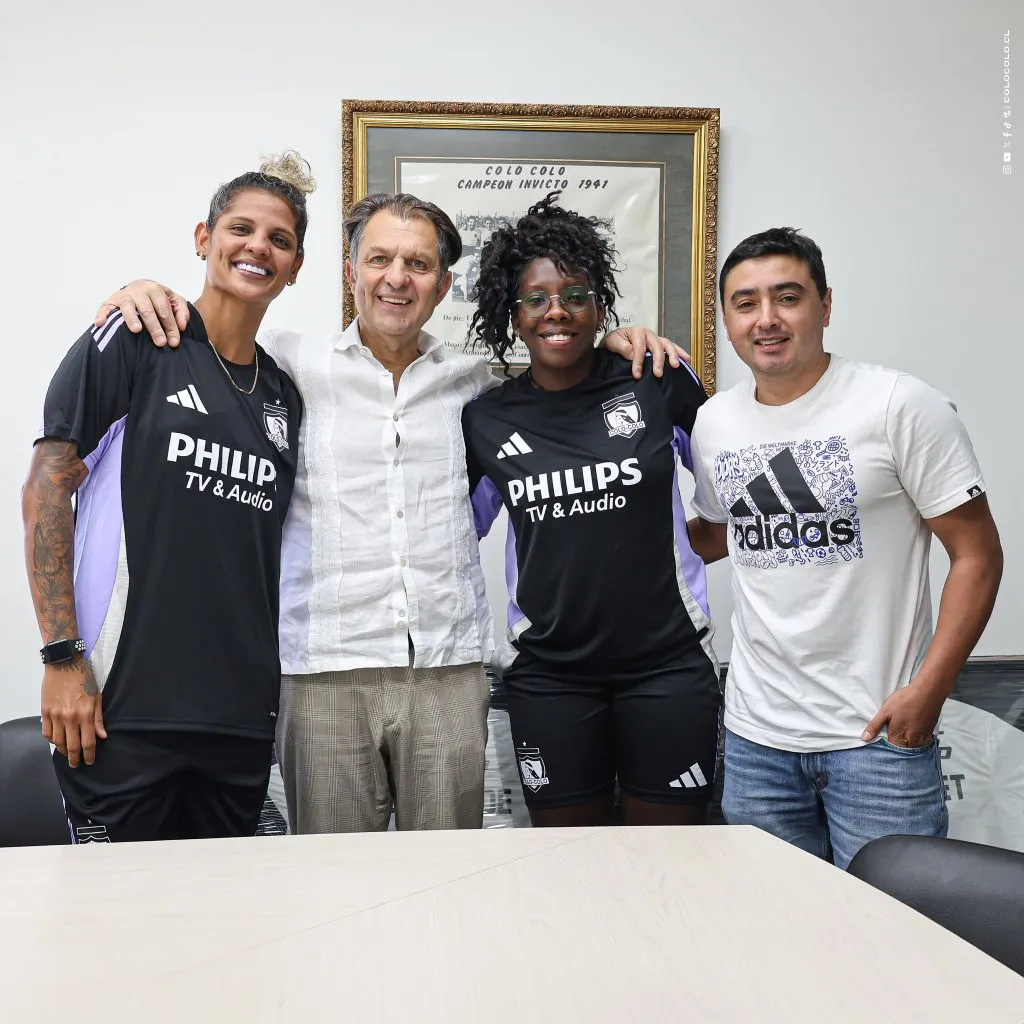 Camila Martins y Fabiana Yantén fueron presentadas como refuerzos de Colo Colo Femenino.Imagen: Colo Colo Femenino